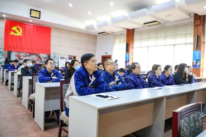 凝心聚力，同心篤行——安彩高科舉辦企業(yè)文化專題培訓(xùn)